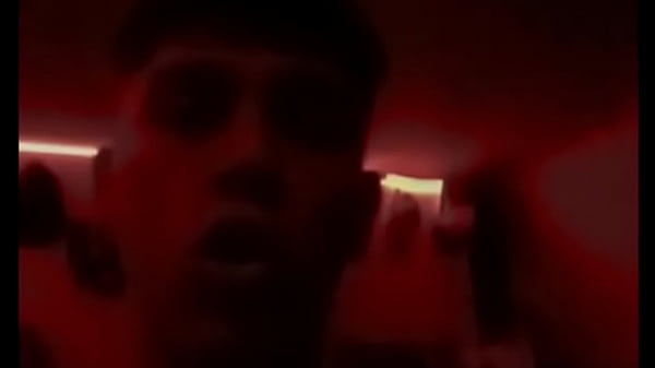 ME LA TRAJE DE UN PUTI CLUB