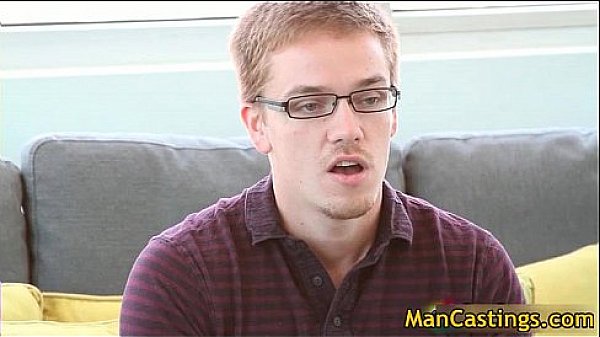 Guy with cute face sucks stiff boner gay porn