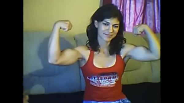 sexy girl biceps on cam
