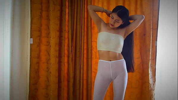 Calientita con la cuka calientita jugosita