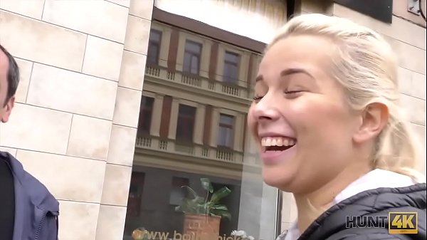 HUNT4K. Sweet r. in front of her boyfriend&acute;s eyes  