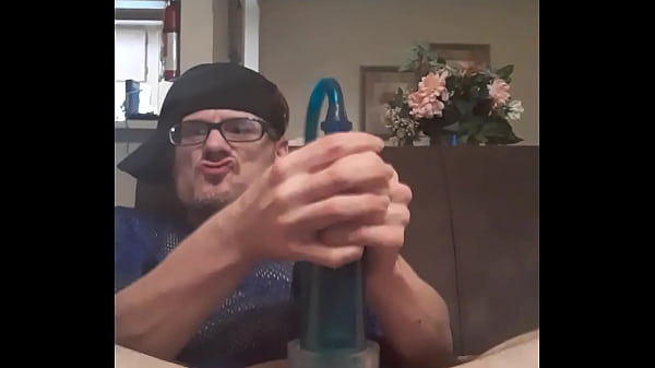 Me pumping my dick  