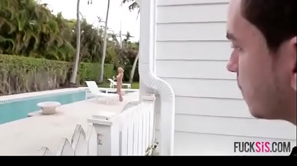 Mia Pearl in Young And Horny Housewife Gets Fucked on GotPorn (5797923)