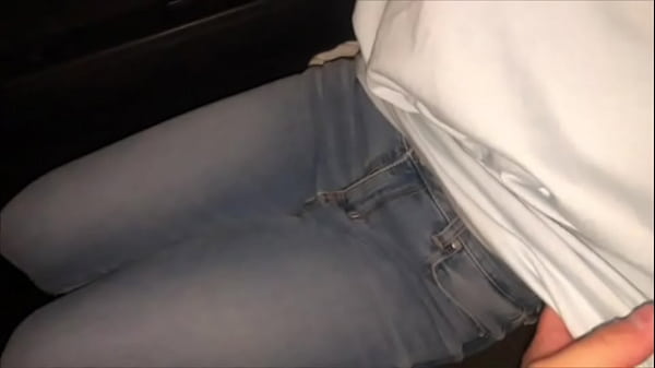 【大◯生カップルのカーSEX】深夜の誰もいない畑の側でカーSEXする大◯生カップル。