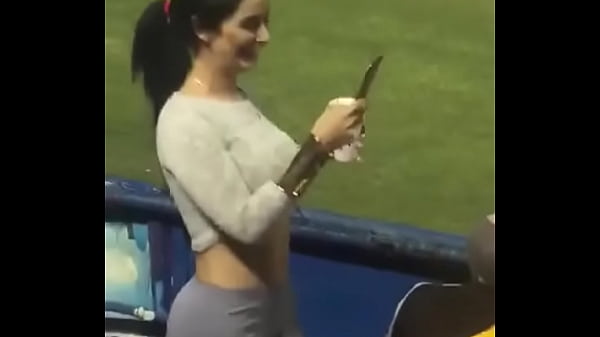 Est&aacute; se&ntilde;ora tiene el culo para mamarselo