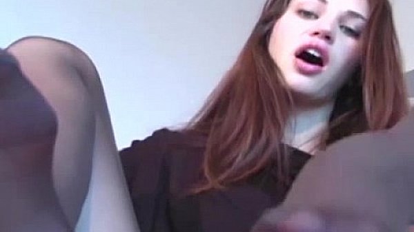 Sexy pantyhose hottie knows how to tease