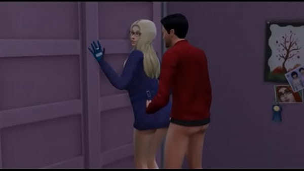 Comendo minha amiga e a empregada