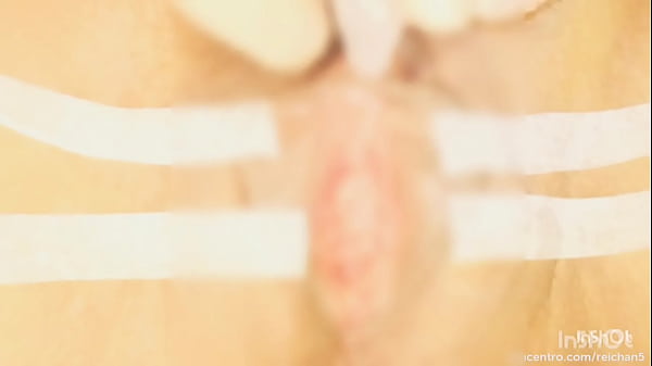 I masturbated by sucking and pinching the clitoris.