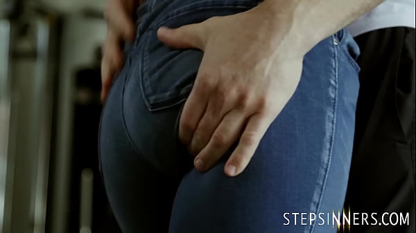 Stepbro, you fuck me and I'll clean the bathroom  