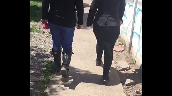 C9E29458-03C5-4B70-810E-FFF42C299C22.MOV