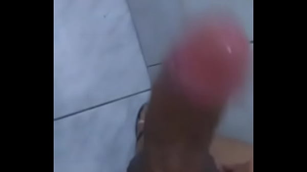 Soraia Perola no banho 