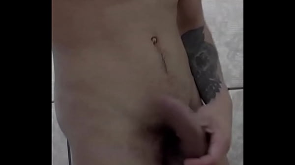 Quem brinca com fogo, se satisfaz.  