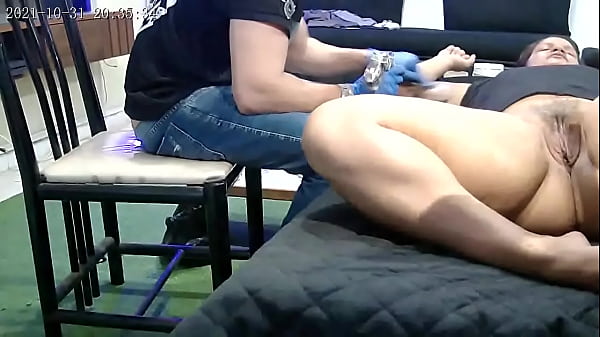 Safada ventila a buceta