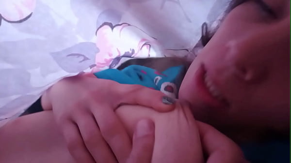 Bajo la sabana quer&iacute;a follar