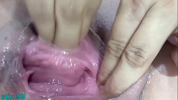 Mature Japan woman peehole fuck cucumber masturbation urethral penetration 