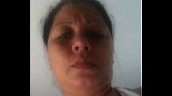 Se Masturba frente a la camara