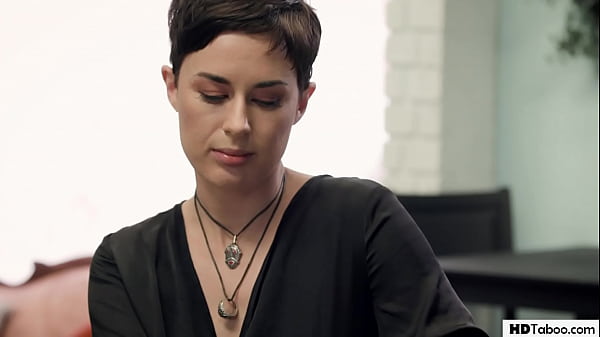 Lesbian seduced a petite black into an affair