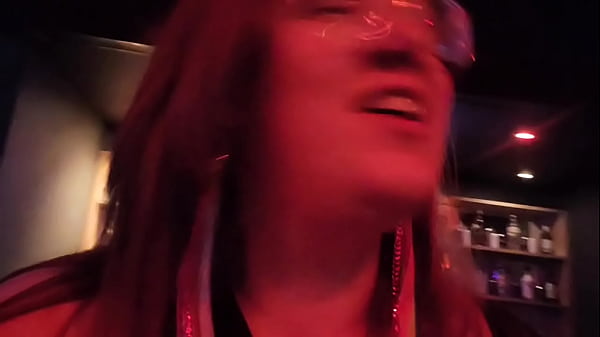 Casada foi na balada liberal sem o marido, fodeu com o single e chegando em casa deu para o marido  