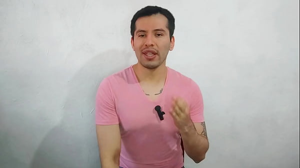 Hombre maduro y vergota de 20cm se la mete al culo del mejor amigo de su hijo. 