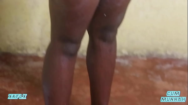 HOT EBONY SHOWERING SHOWING WET PUSSY