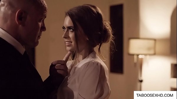 Sex in the office with secretary 