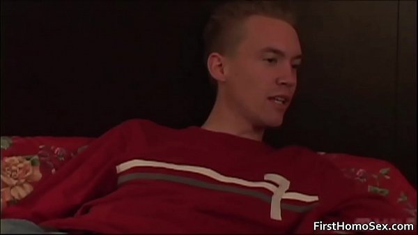 Two cute gay dudes have fun sucking cock gay porno