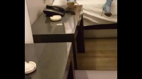 Mi amiga en el hotel