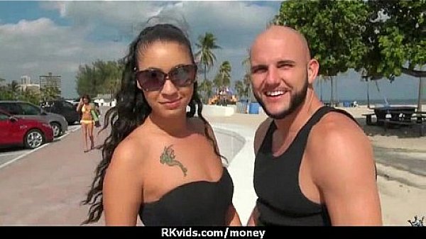 Amateur lets the pussy talk 28