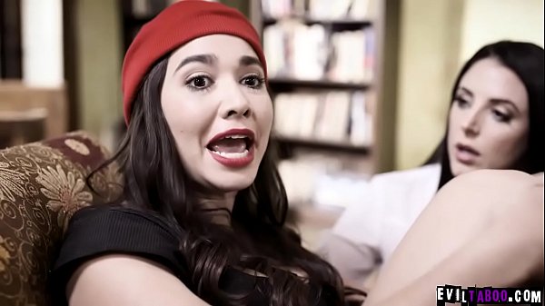 step s dad under therapist session!