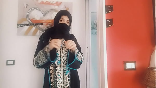 Muslim girl wanna try to suck