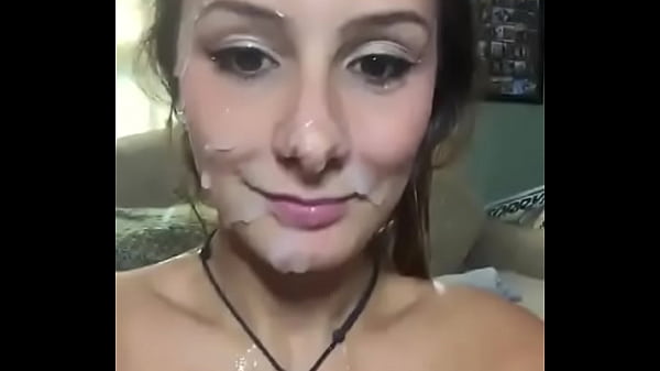 en la cara de la rubia