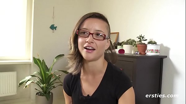 Slim Brunette Amateur Girl Trys A New Sex Toy