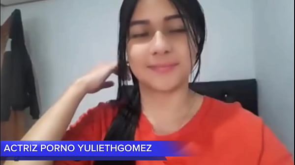 QUE RICO CULO TIENE LA UNIVERSITARIA LE DOY UN GRAN SEXO ORAL Y ME MUESTRA SUS GRANDES TETAS( CASERO REAL)