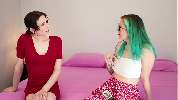 Green Hair Girl with Glasses Facefucked By Trans Girl