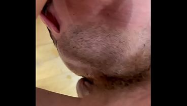 Daddy me esperaba para follar mi culo peludo. PARTE 3