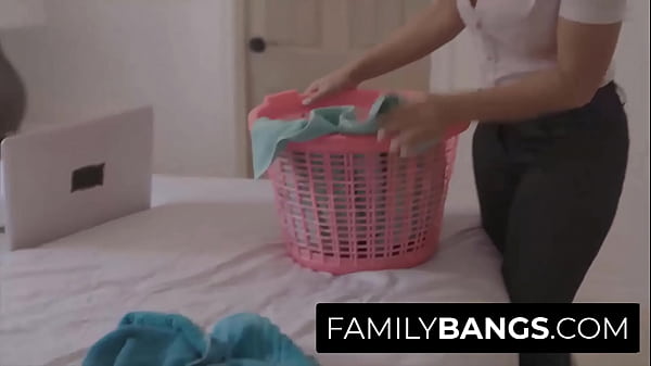 Sneak Cougar Finally Got Fucked by her Jilted Stepson ⭐ FamilyBangs.com 