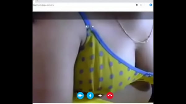 Desi aunty hot on cam