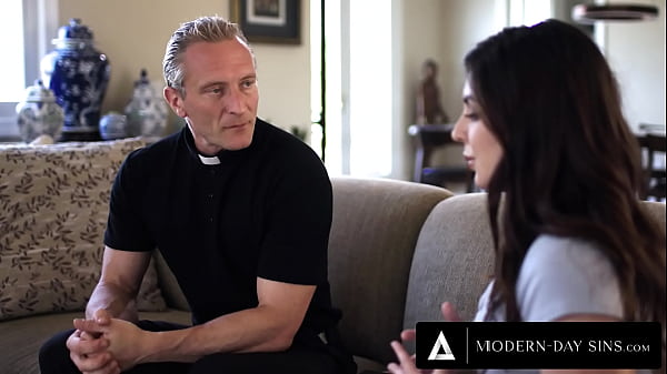 Anal Envy - After hearing about Keira Croft's intimate anal dreams, pervy priest Clarke Kent only has one choice -- to make Keira's dreams come true! And does he ever...