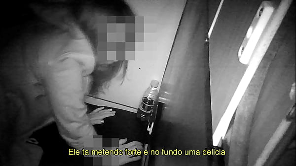 FUI ARROMBADA POR UM DOTADO NO GLORY HOLE