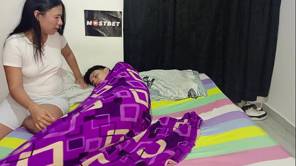 sub espanol - me encanta tener sexo con hijastro despues de ver una pelicula