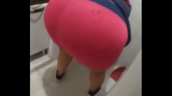 Latina milf bbw in the kitchen