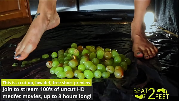 Raven Rogues Toes Destroy A Bunch Of Grapes & Little Man! Full Foot Fetish Movie @Beat2Feet!