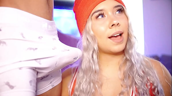 Valentina, the University Girl, Lives to Have Her Mouth Filled with Cum, Her Lips Always Ready for the Next Dick!  