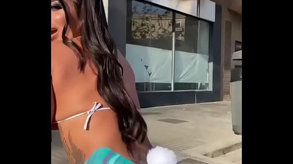 Rebolando pelas ruas  