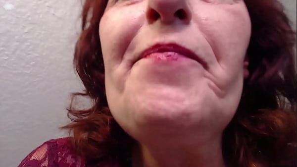 218 Pretty Mature DawnSkye is horny and breaking in brand new wand vibrator