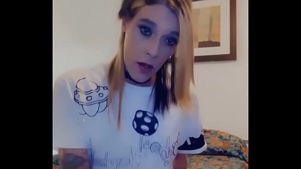 Hot Shemale in shower and lingerie s deep dick