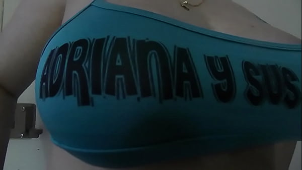 adriana y sus golosas, baten tetas