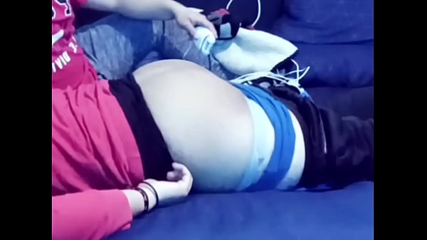 Mi amigo me penetra despu&eacute;s de depilarme