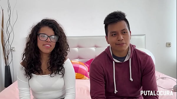 PutaLocura - La jovencita morena Laura Love folla con su novio y traga toda su lefa  