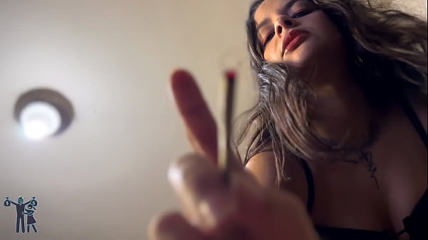 mostrando como se trata homem lixo  